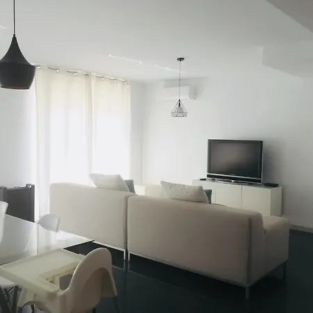Junto Al Mar Con Piscina Climatizada Holiday home