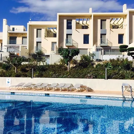 Holiday home Junto Al Mar Con Piscina Climatizada Caserio Canada