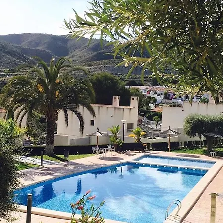 別荘 Junto Al Mar Con Piscina Climatizada Caserío Cañada